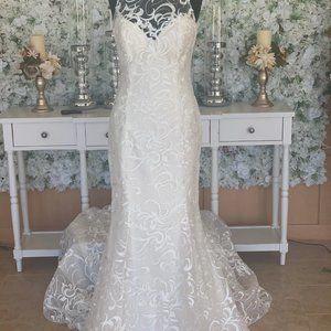 Brand New Maggie Sottero Beautiful Bridal Gowm